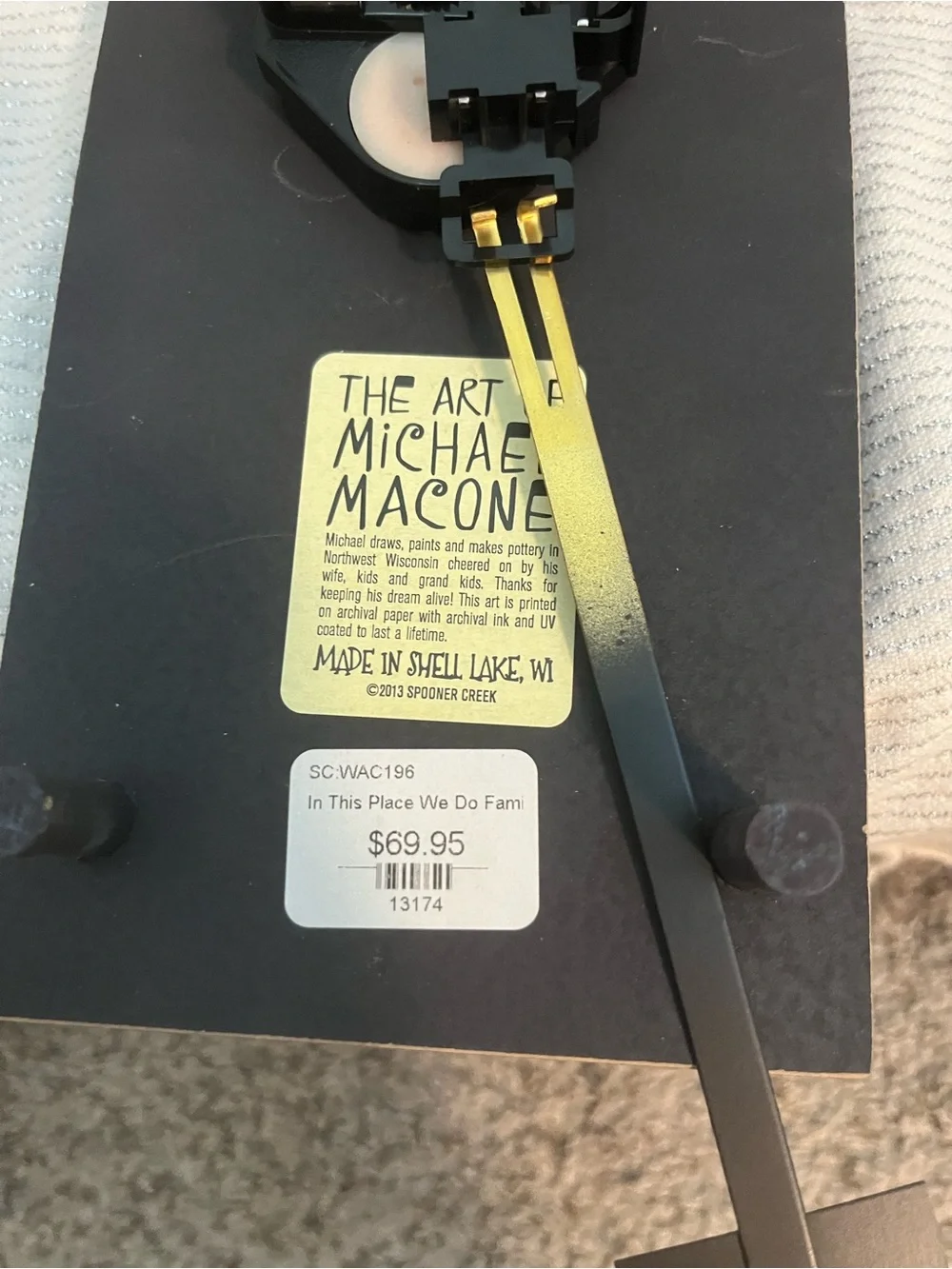 MAC Cosmetics decorative pendulum